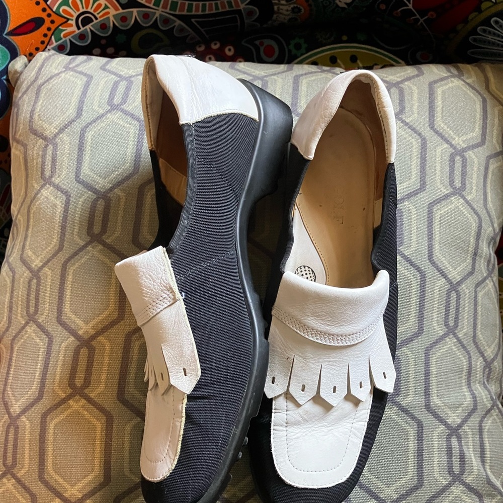 4/$20 Sesto Meucci Black and White Leather Golf Shoes - Picture 2 of 8